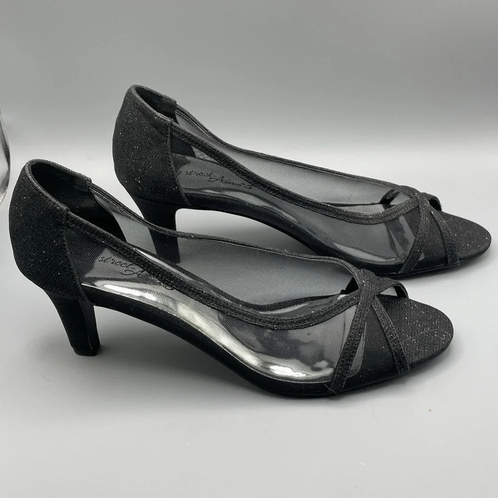 easy street stunning comfortable